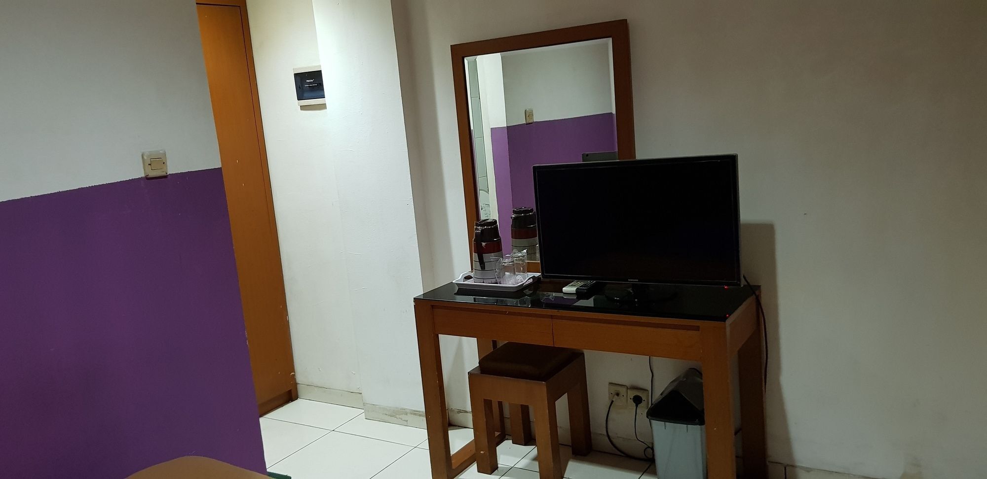 Hotel Dequr Jakarta Kota Exterior photo